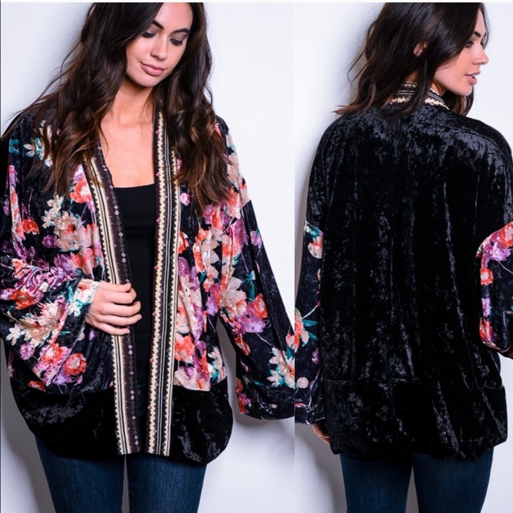 DONATED❗️ 🆕 Velvet Floral Black Boho Kimono, S; L